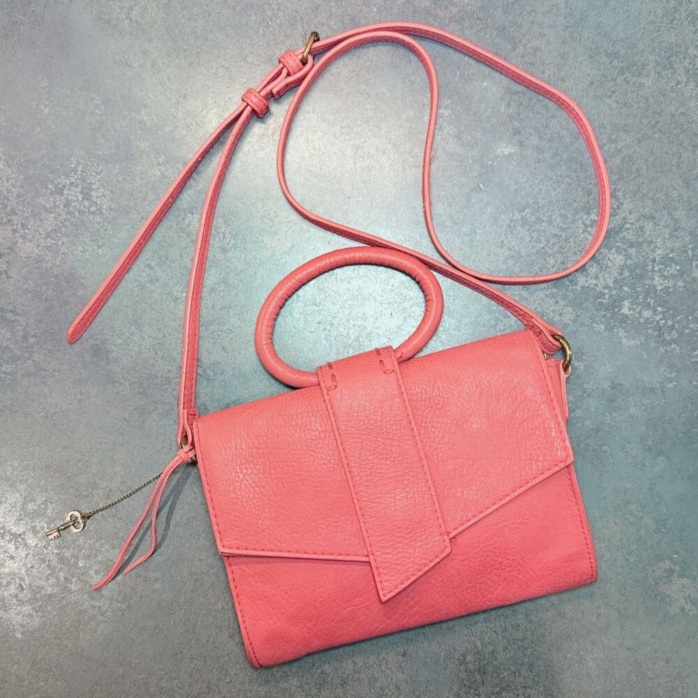 Universal Thread Ring Handle Envelope Convertible Crossbody | Coral Pink NWOT